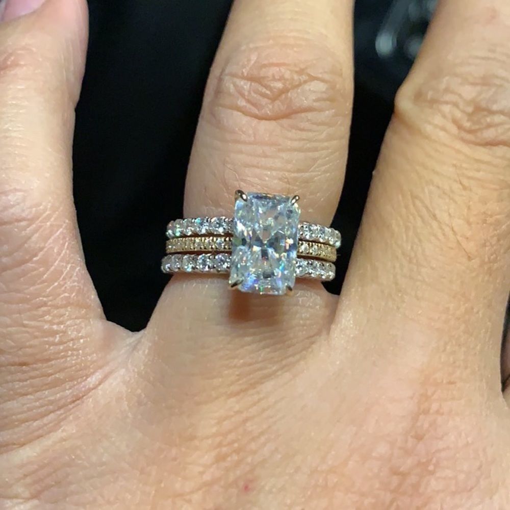 The Radiant Hidden Halo Pavé 3 pcs wedding set band and engagement ring